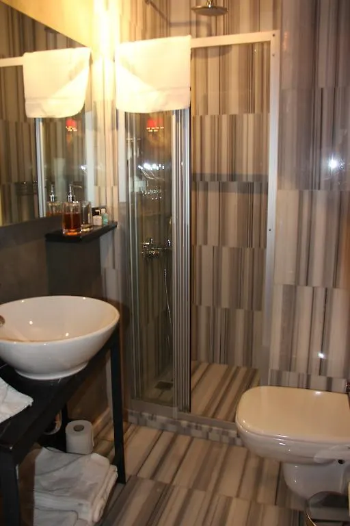 Serdar-I Ekrem 59 Istanbul Apartment
